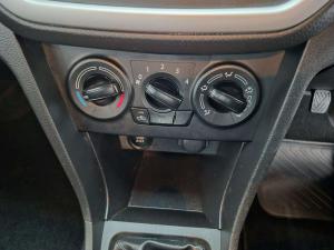 Toyota Urban Cruiser 1.5 Xi - Image 15