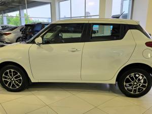 Suzuki Swift 1.2 GLX manual - Image 10
