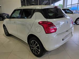Suzuki Swift 1.2 GLX manual - Image 6