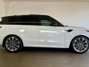 Land Rover Range Rover Sport D350 Dynamic HSE - Image 3