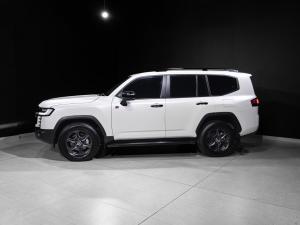 Toyota Land Cruiser 300 3.3D GR-Sport - Image 4