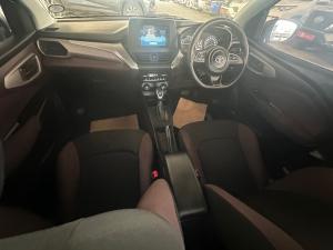 Toyota Starlet Cross 1.5 XS auto - Image 6