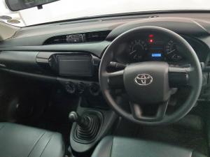 Toyota Hilux 2.0 single cab S (aircon) - Image 6