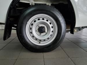 Toyota Hilux 2.0 single cab S (aircon) - Image 9