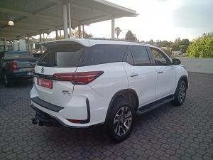 Toyota Fortuner 2.4GD-6 4x4 - Image 2