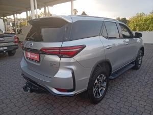 Toyota Fortuner 2.4GD-6 4x4 - Image 2