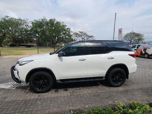 Toyota Fortuner 2.8GD-6 4X4 Epic Black automatic - Image 14