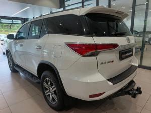 Toyota Fortuner 2.4GD-6 4x4 auto - Image 3