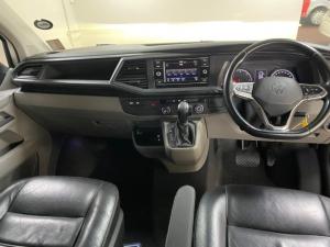 Volkswagen Transporter 2.0BiTDI crew bus LWB 4Motion 8-seater - Image 7