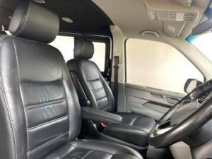 Volkswagen Transporter 2.0BiTDI crew bus LWB 4Motion 8-seater - Image 8