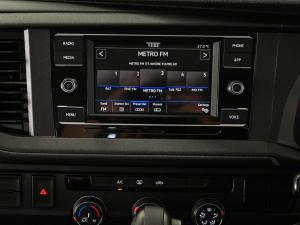 Volkswagen Transporter 2.0TDI Kombi SWB Trendline auto - Image 10