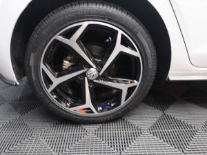 Volkswagen Polo hatch 1.0TSI Highline auto - Image 7