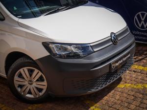 Volkswagen Caddy Maxi Cargo 2.0TDI panel van - Image 5