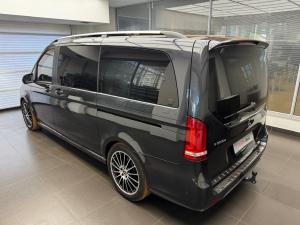 Mercedes-Benz V-Class V300d Avantgarde AMG Line - Image 12