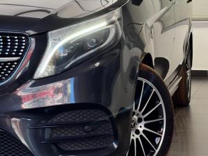 Mercedes-Benz V-Class V300d Avantgarde AMG Line - Image 4
