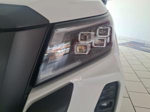 Nissan Navara 2.5DDTi double cab Stealth 4x4 - Image 4