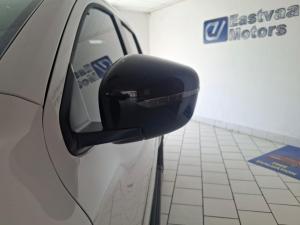 Nissan Navara 2.5DDTi double cab Stealth 4x4 - Image 6