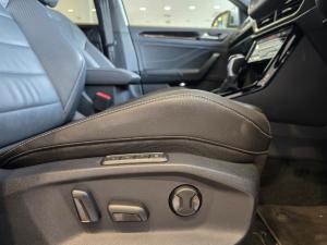 Volkswagen T-Roc 2.0TSI 4Motion R-Line - Image 22