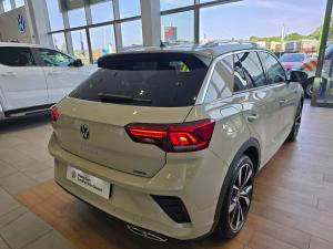 Volkswagen T-Roc 2.0TSI 4Motion R-Line - Image 2