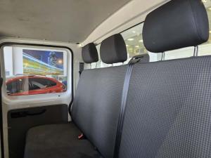Volkswagen Transporter 2.0TDI double cab - Image 8