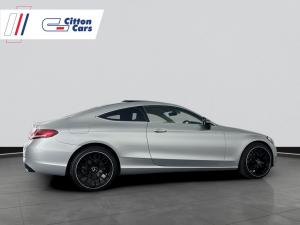 Mercedes-Benz C200 Coupe automatic - Image 5