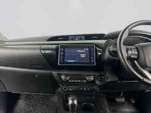 Toyota Hilux 2.8 GD-6 Raider 4X4 automaticD/C - Image 15