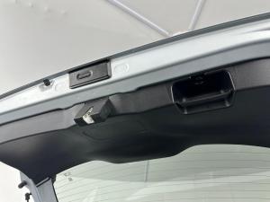 Toyota Starlet Cross 1.5Xs automatic - Image 17