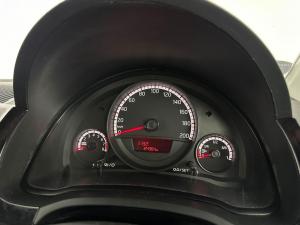 Volkswagen Move UP! 1.0 3-Door - Image 7