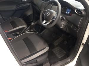 Nissan Magnite 1.0 Visia auto - Image 14