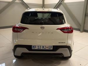 Nissan Magnite 1.0 Visia auto - Image 5