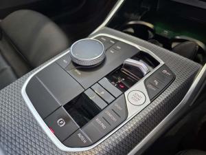 BMW 3 Series 318i - Image 13