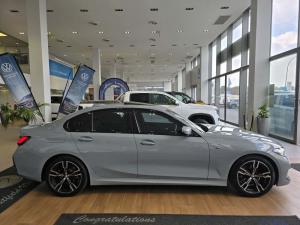 BMW 3 Series 318i - Image 2