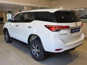 Toyota Fortuner 2.4GD-6 auto - Image 3