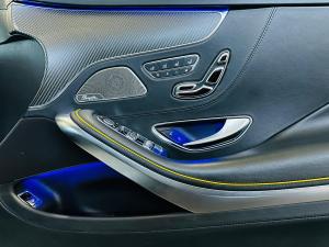 Mercedes-Benz S-Class S63 coupe - Image 8