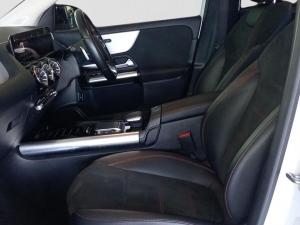 Mercedes-Benz GLA GLA200d Progressive - Image 14