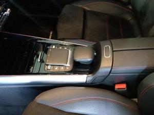 Mercedes-Benz GLA GLA200 Progressive - Image 12