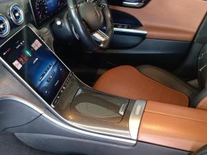Mercedes-Benz C-Class C200 Avantgarde - Image 10