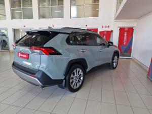 Toyota RAV4 2.0 VX - Image 2