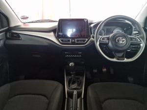 Toyota Starlet 1.5 XR manual - Image 6