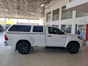 Toyota Hilux 2.4GD-6 single cab Raider manual - Image 3