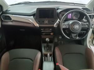 Toyota Starlet Cross 1.5 XS manual - Image 6