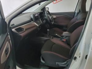 Toyota Starlet Cross 1.5 XS manual - Image 7
