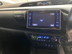 Toyota Hilux 2.8 GD-6 Raider 4X4 automaticD/C - Image 14