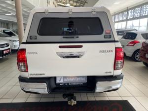 Toyota Hilux 2.8 GD-6 Raider 4X4 automaticD/C - Image 5