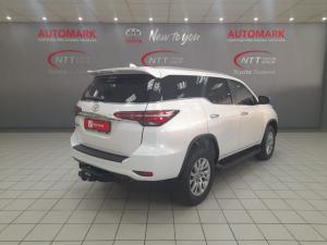 Toyota Fortuner 2.8GD-6 VX automatic - Image 2