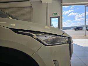 Nissan Magnite 1.0 Visia - Image 16