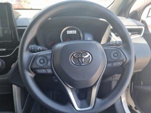 Toyota Corolla Cross 1.8 Xi - Image 8