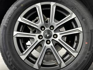 Mahindra XUV 700 2.0 AX7L automatic - Image 19