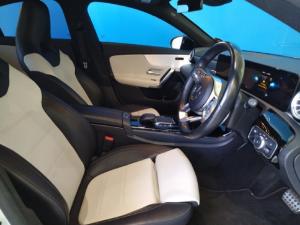 Mercedes-Benz CLA CLA200 Progressive - Image 9