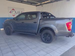 Nissan Navara 2.5DDTi double cab SE manual - Image 10